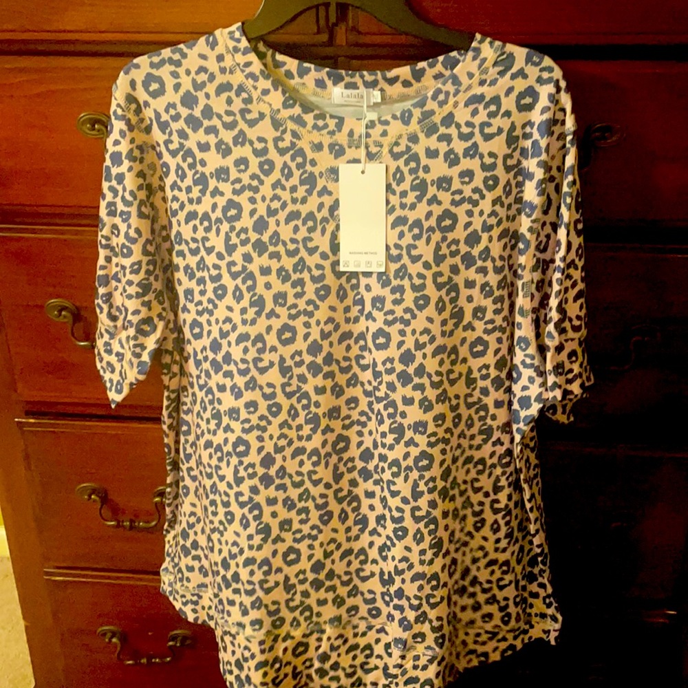 Leopard top